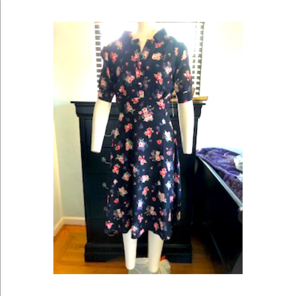 NWT Alexia Admor Vintage style flower dress